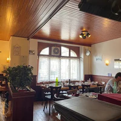 Café de l'Etoile — Rue du Village 53, 1214 Vernier, Suisse
