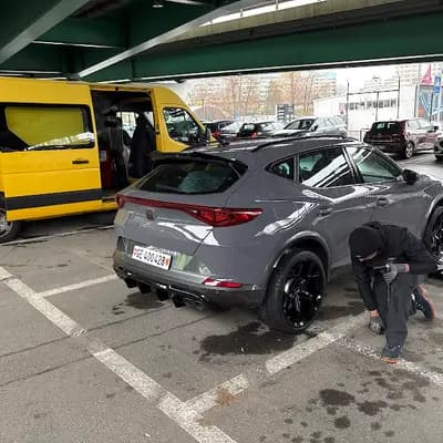 CaptainPneus - Vente et Montage de Pneus à Domicile 24/7 — Rte du Grand-Lancy 53, 1212 Lancy, Switzerland