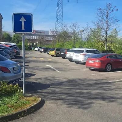 Secure Swiss Parking — Chem. du Pavillon 2, 1218 Le Grand-Saconnex, Suisse