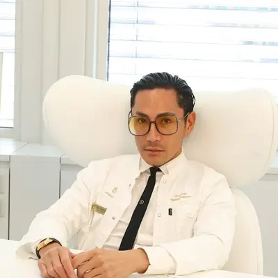Photo de Dr Lucas Plastic Surgery