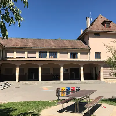 Photo de École de Vernier-Place