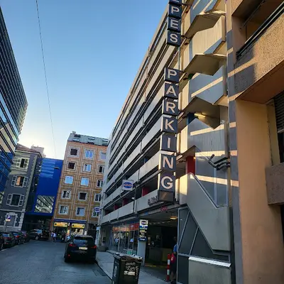 Photo de Parking des Alpes