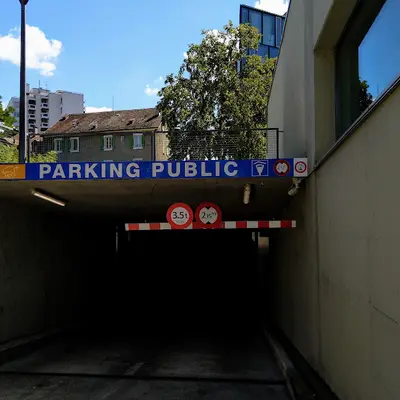 Photo de Parking Point Favre